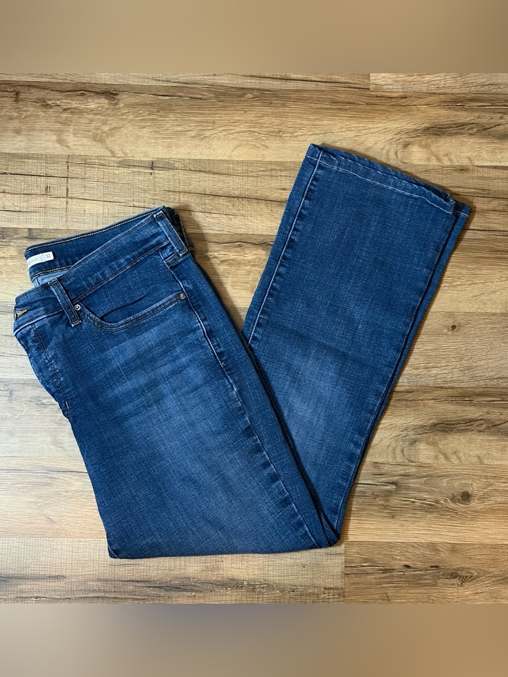 Levi's 315 Shaping Bootcut Jeans Blue Denim Size 32